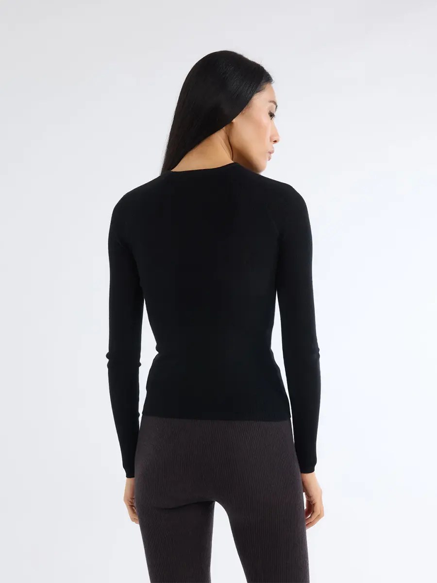 Round neck long slv BLACK