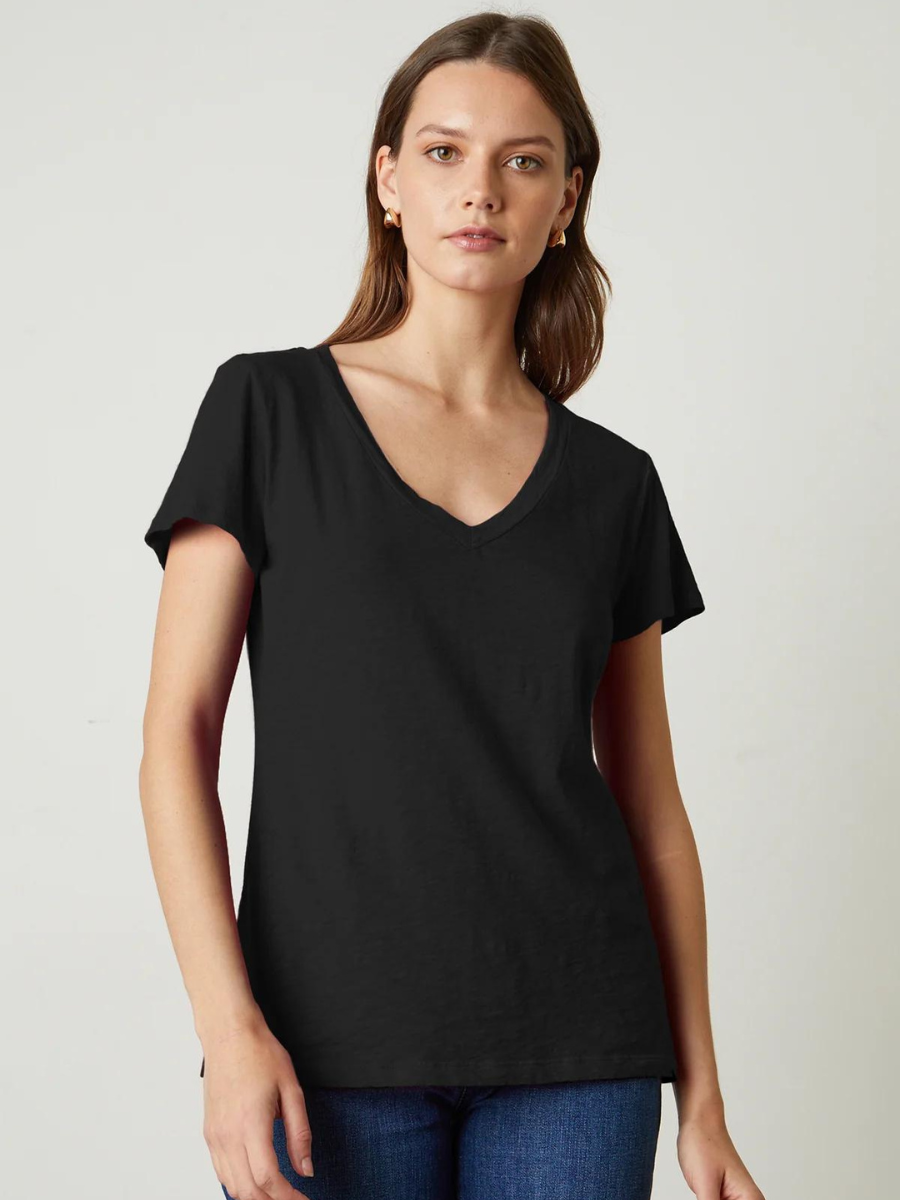 LILITH S/S V-NCK TOP BLACK